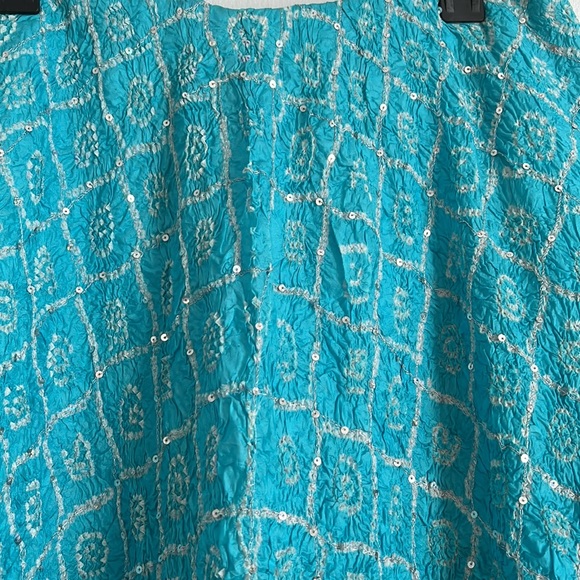 Stunning Turquoise Sequined Bandhani Skirt Size Large - Picture 3 of 7